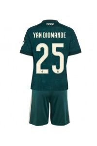 Real Madrid Yan Diomande #25 Jalkapallovaatteet Lasten Vieraspeliasu 2026-27 Lyhythihainen (+ Lyhyet housut)